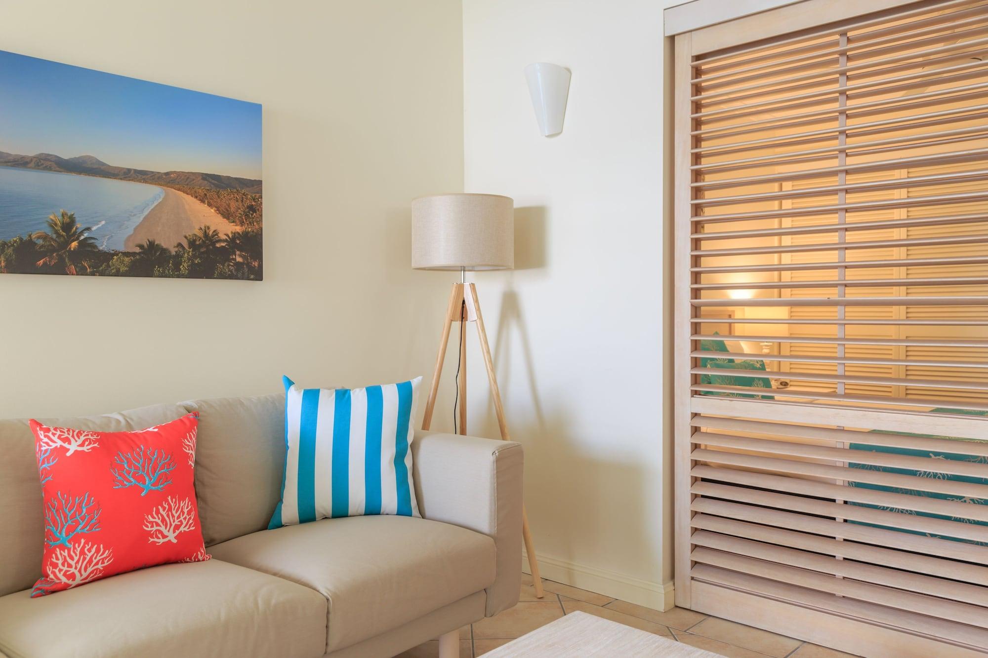 Macrossan House Boutique Holiday Apartments Port Douglas Kültér fotó