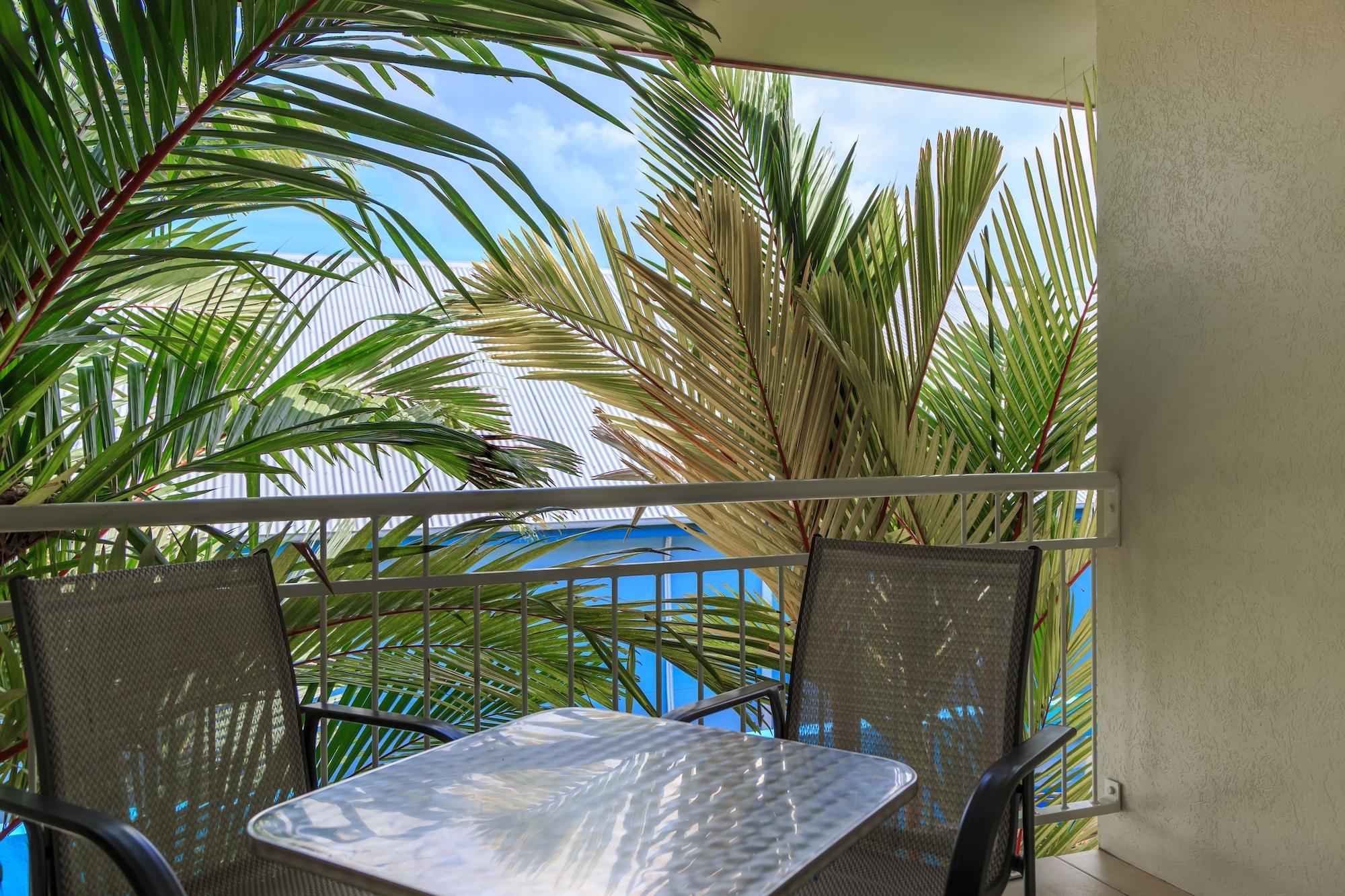 Macrossan House Boutique Holiday Apartments Port Douglas Kültér fotó