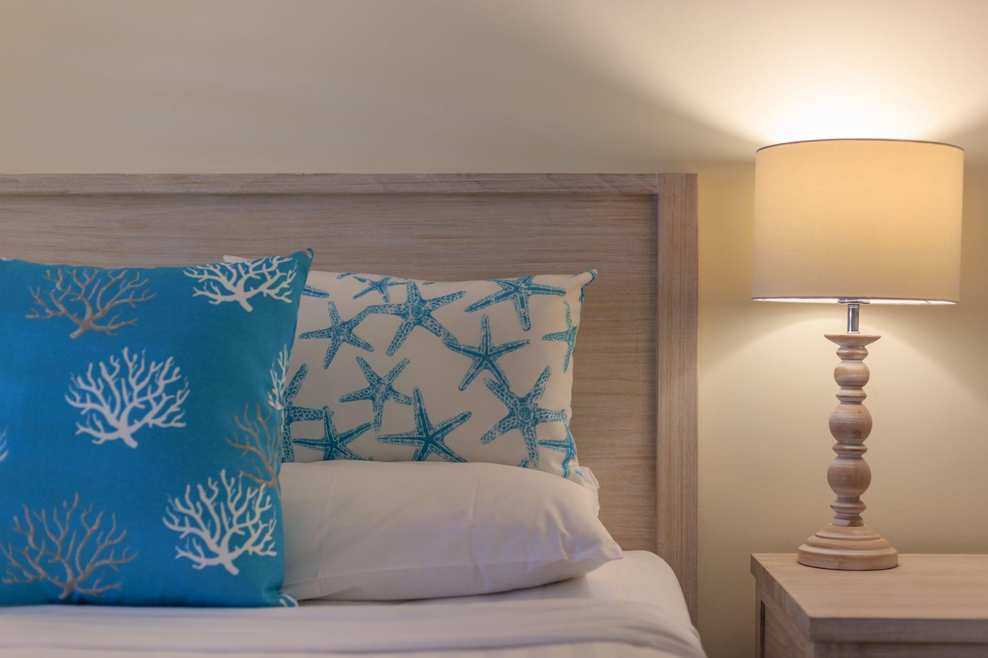 Macrossan House Boutique Holiday Apartments Port Douglas Kültér fotó