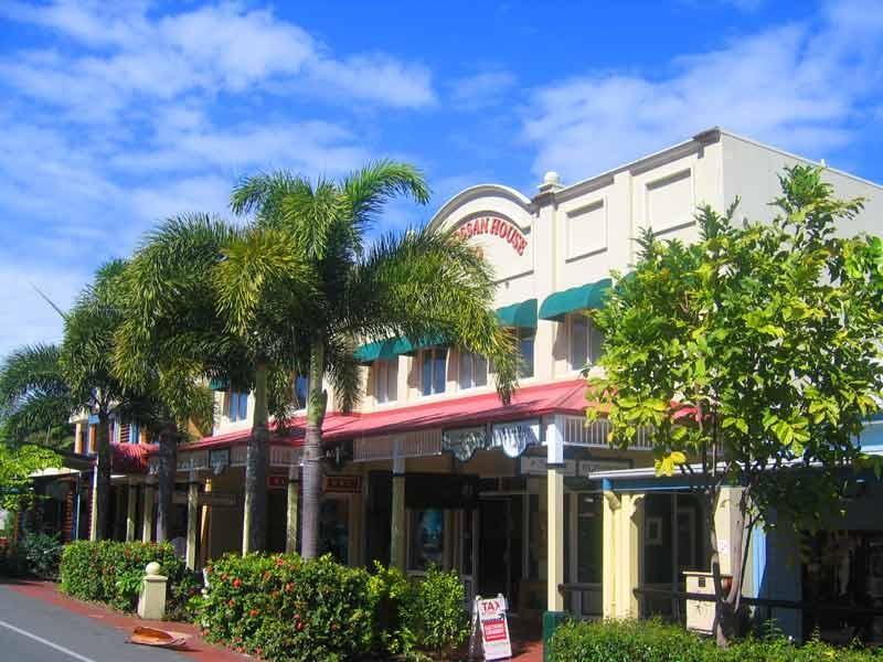 Macrossan House Boutique Holiday Apartments Port Douglas Kültér fotó