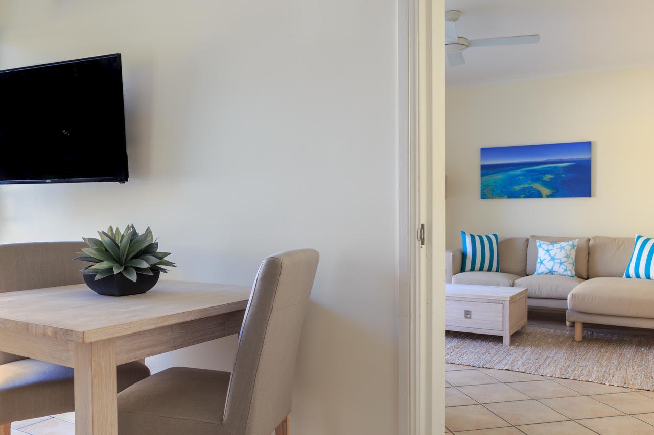 Macrossan House Boutique Holiday Apartments Port Douglas Kültér fotó