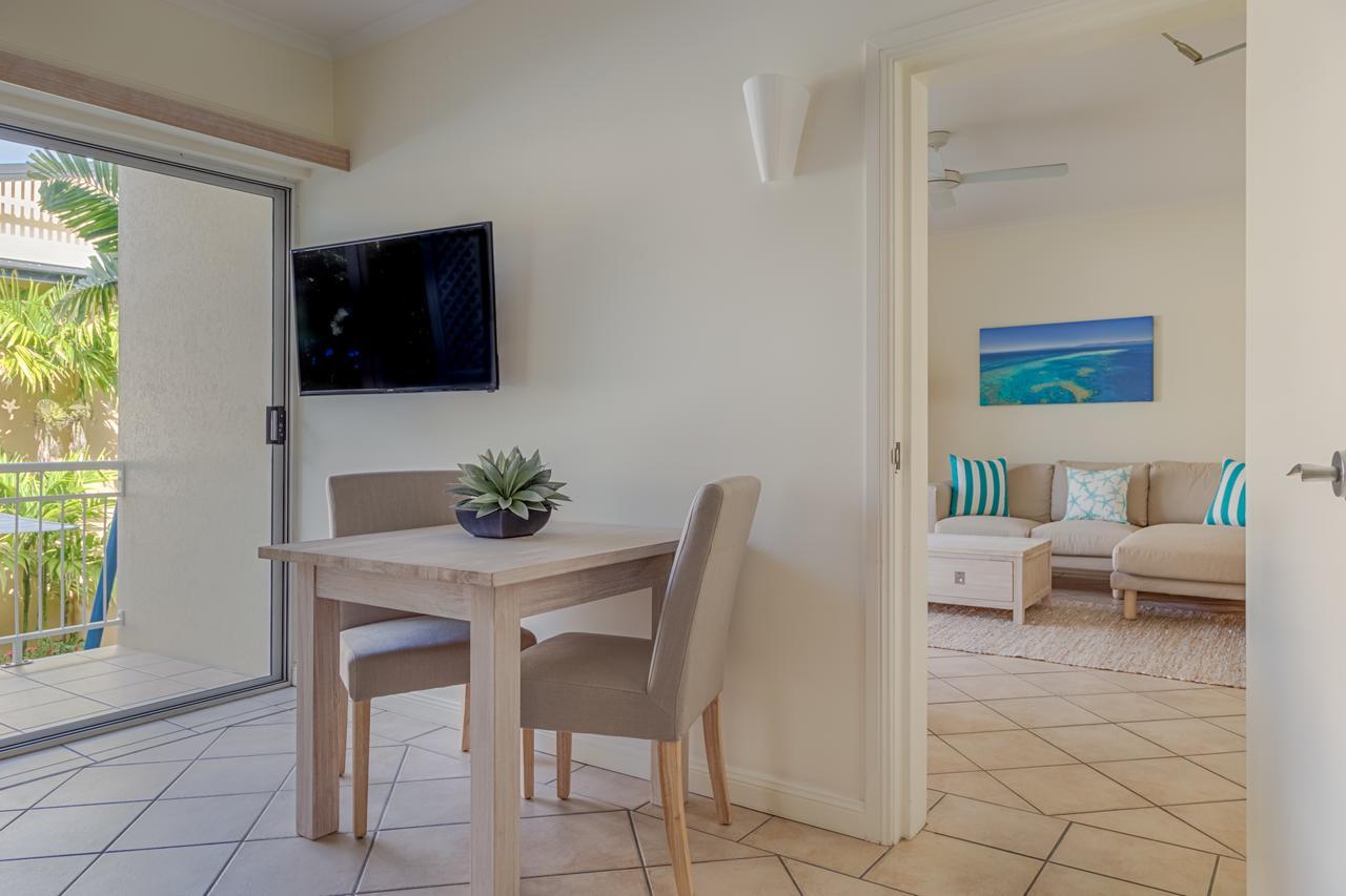 Macrossan House Boutique Holiday Apartments Port Douglas Kültér fotó