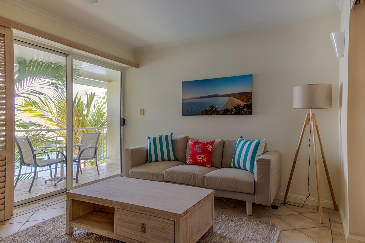 Macrossan House Boutique Holiday Apartments Port Douglas Kültér fotó