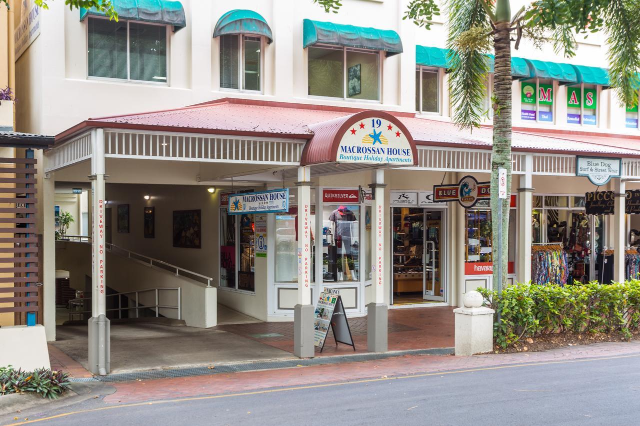 Macrossan House Boutique Holiday Apartments Port Douglas Kültér fotó