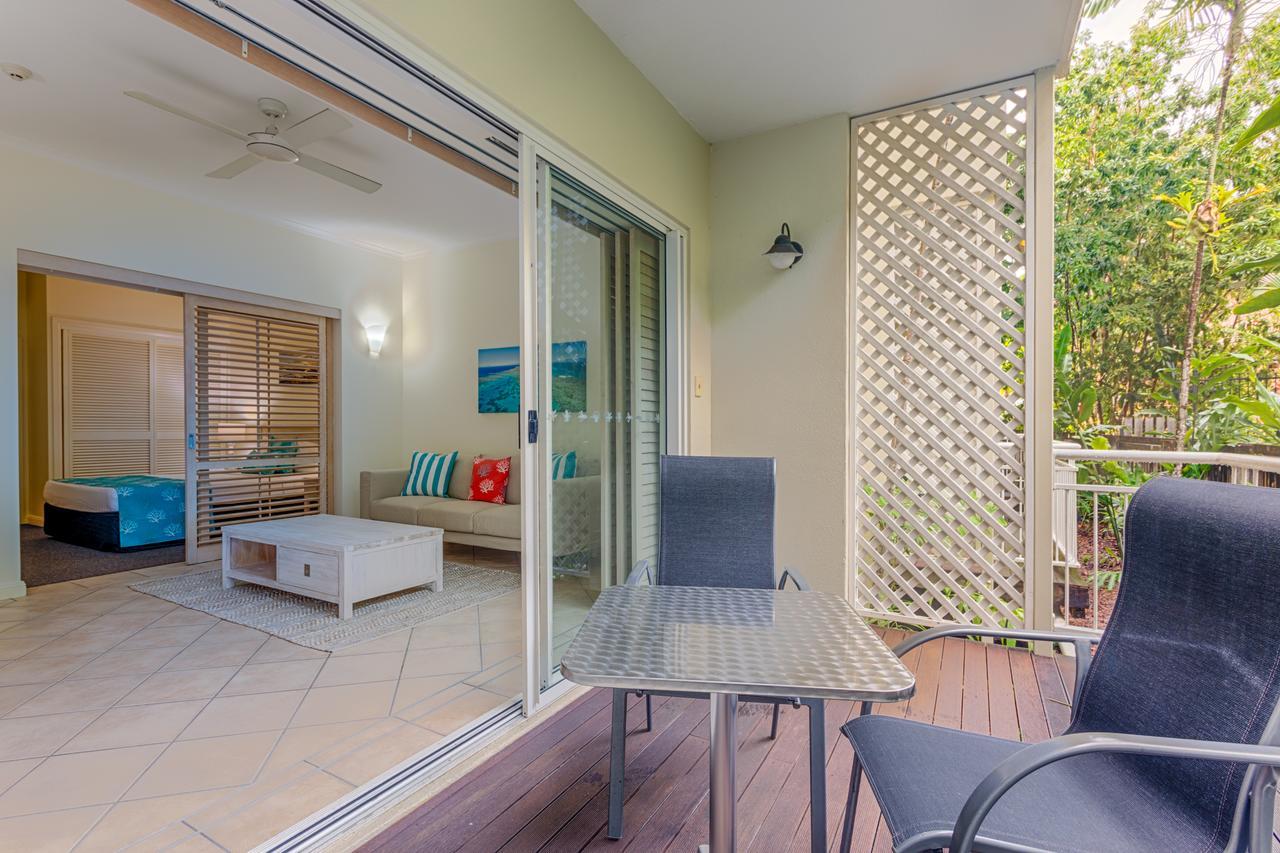 Macrossan House Boutique Holiday Apartments Port Douglas Kültér fotó