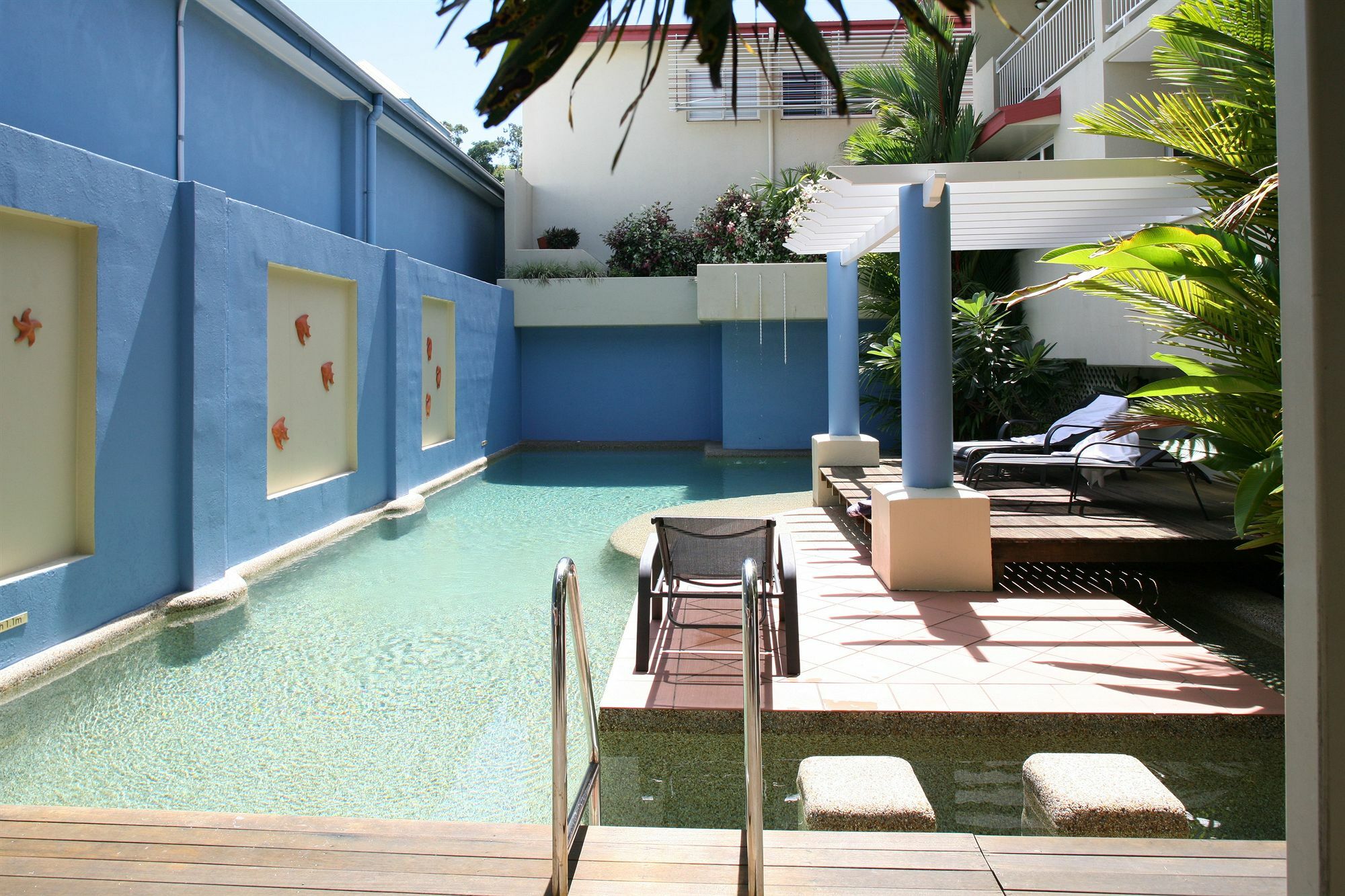 Macrossan House Boutique Holiday Apartments Port Douglas Kültér fotó