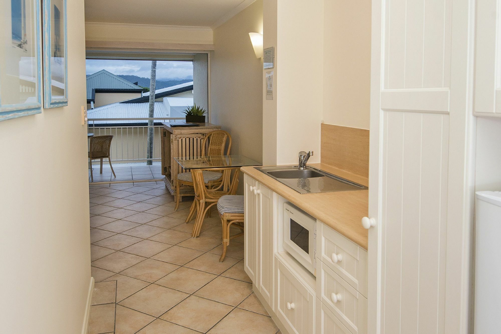 Macrossan House Boutique Holiday Apartments Port Douglas Kültér fotó